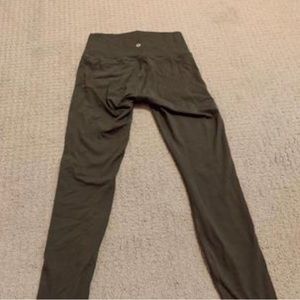 Lululemon Wunder Under leggings! I’ve only worn them twice